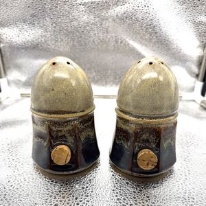 VTG Zakala Studio Pottery Stoneware Salt And Pepper Shakers Corked Handmade 1983